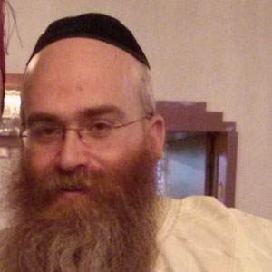 Zalman Lesches. Rabbi, Congregation Zichron Kedoshim